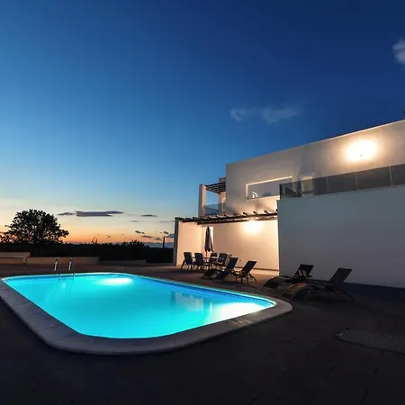 Hedonist Villa Debeljak