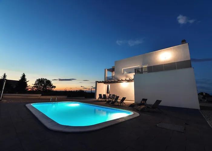 Hedonist Villa Debeljak